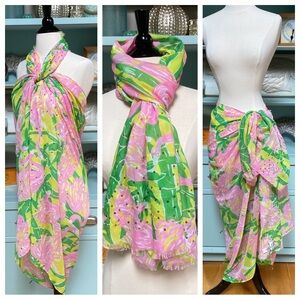 Lilly Pulitzer Extra Large Pink Flamingo 🦩 Print Scarf with Gold Sequin Details